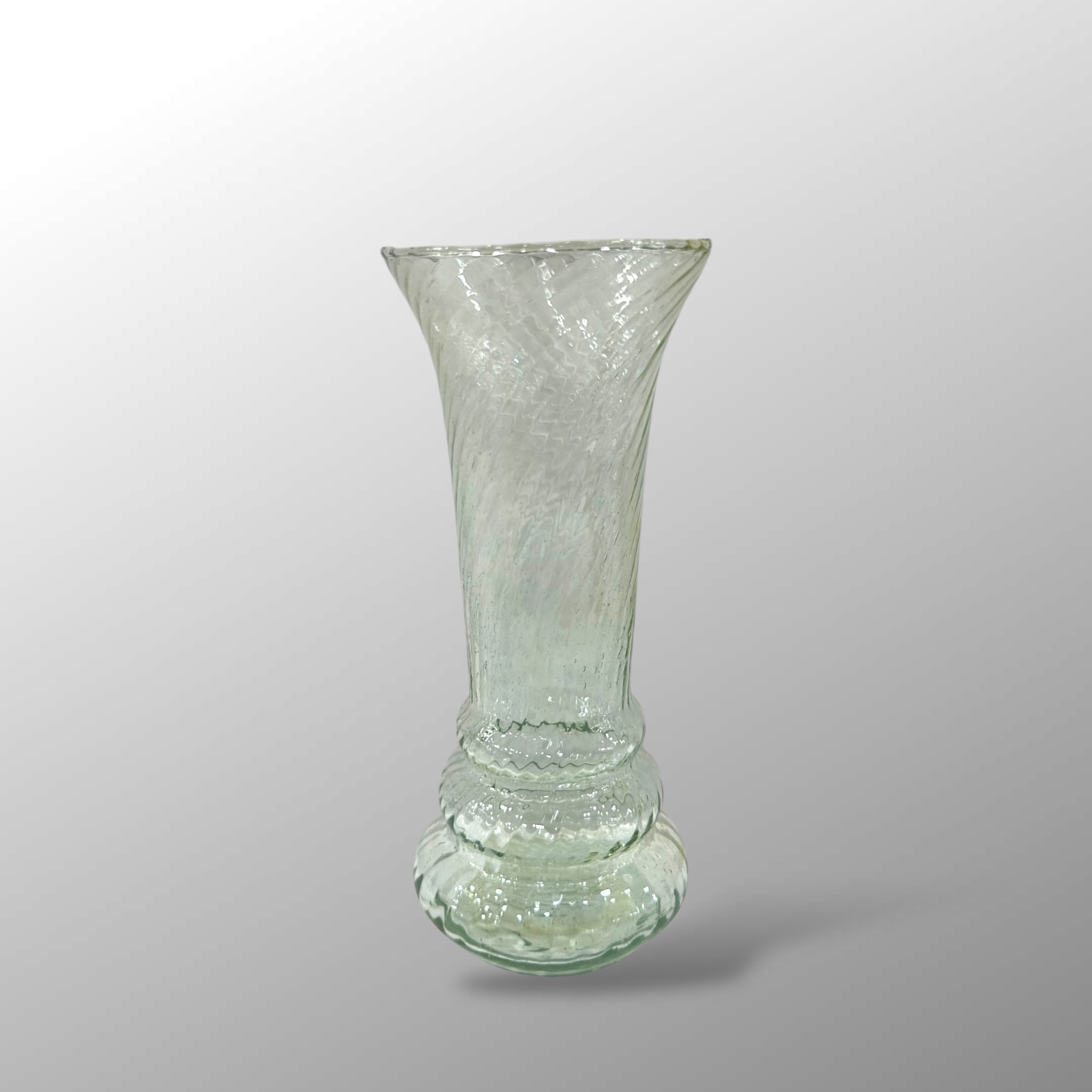 FLORERO DE VIDRIO ANILLADO LARGO MEDIANO RALLA INCLINADA