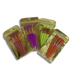 SET DE BROCHAS X 8 BOLSA DE ALUMINIO MK131-02